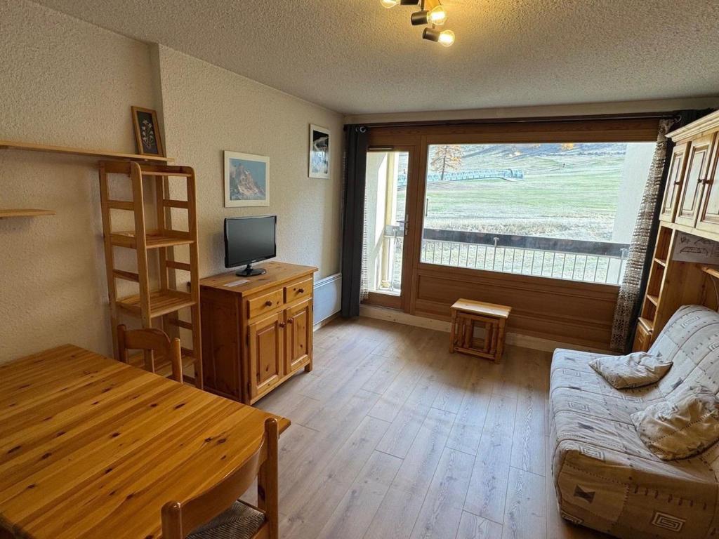 Studio skis aux pieds avec balcon et parking - FR-1-445-200 - 1