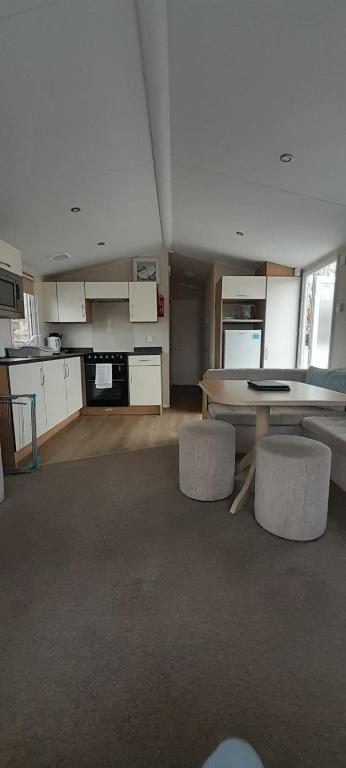 Willerby Escapes, Poole photo 6