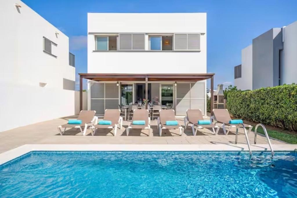 Villa Pina 20 - 3