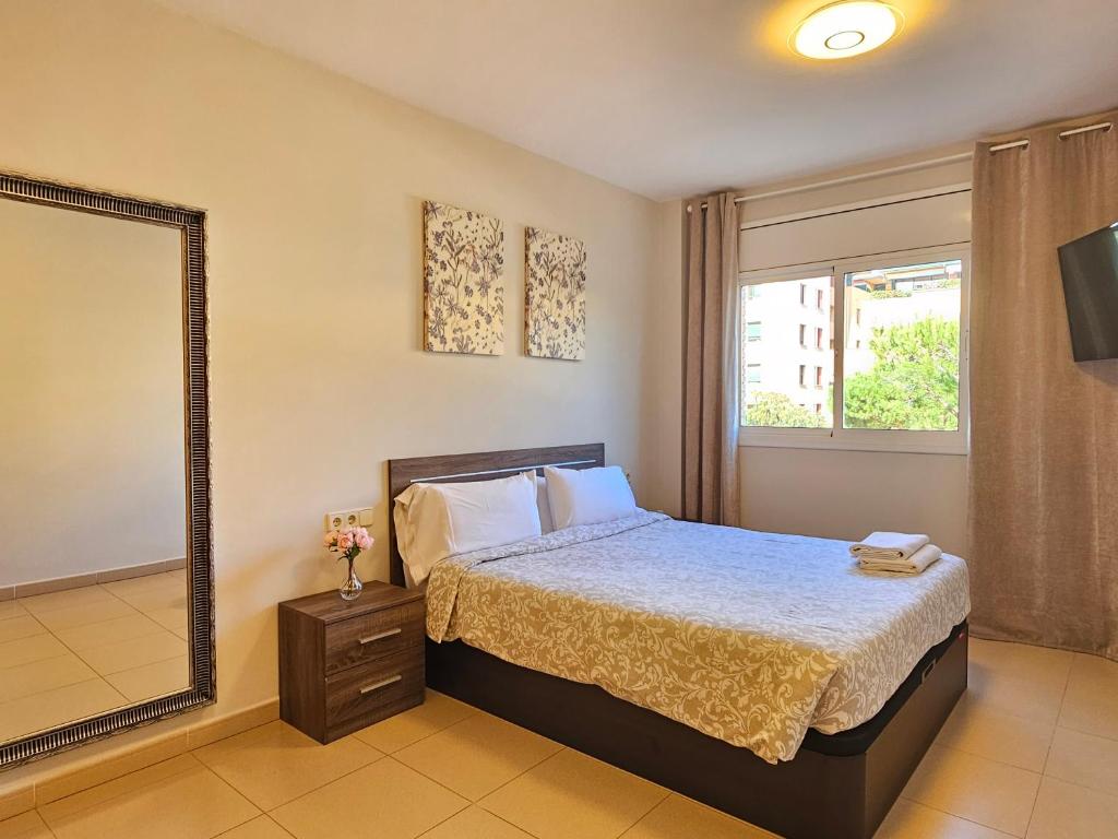 Comfortable apartment with a swimming pool, 250m to the sea. - 2