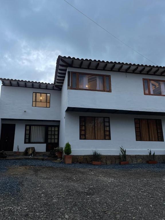 La Estancia Colonial - 1