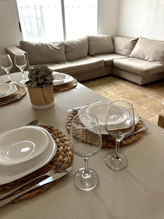 Casa con Jacuzzi y terraza, Condominio privado a 10 min de Playa Marlin - 4