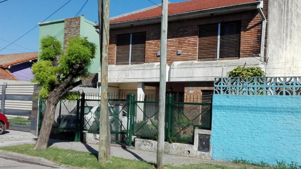 Departamento en Luis Guillon - 1