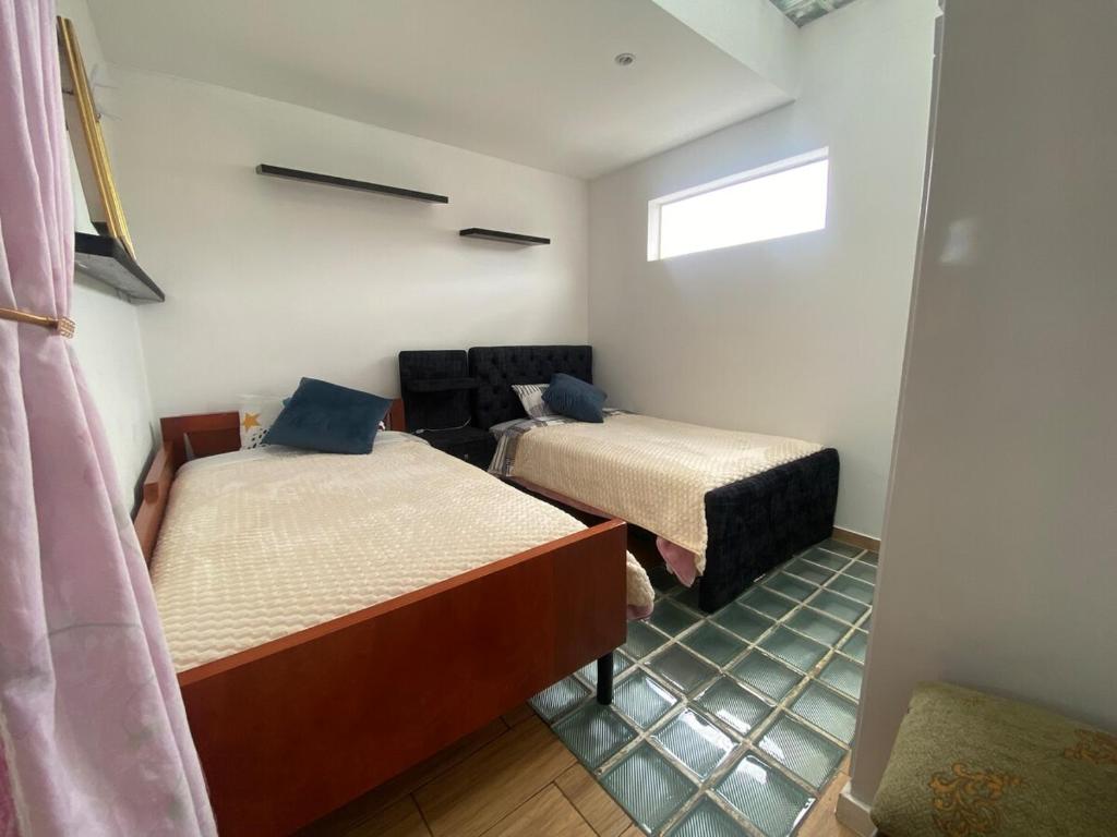 1A Cómodo Departamento en Quito Sur - 3