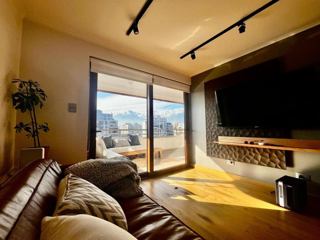 Apartment with a view of the Andes Mountains - 4