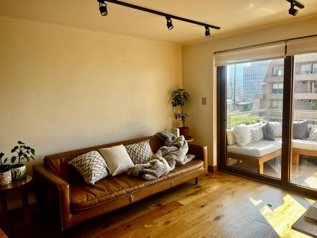 Apartment with a view of the Andes Mountains - 5