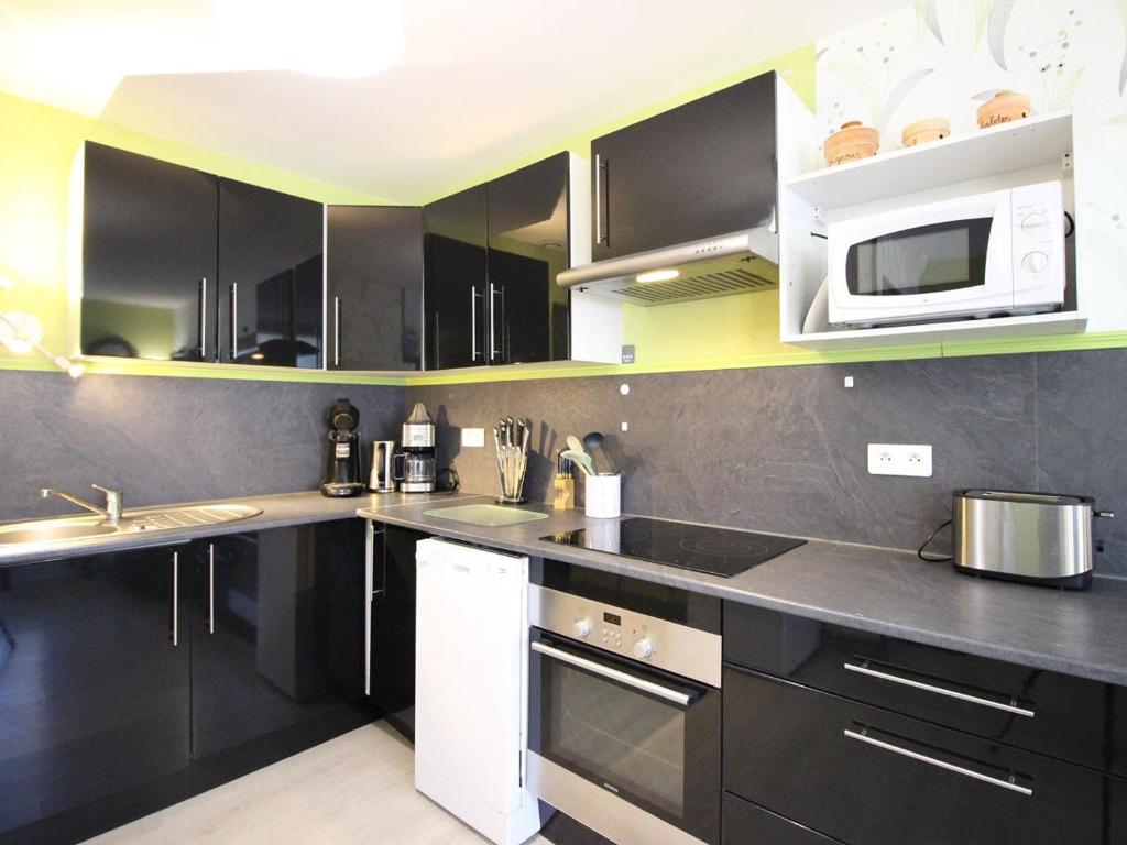 Appartement F3 WiFi au Mont-Dore, proche centre et thermes - FR-1-415-183 - 3