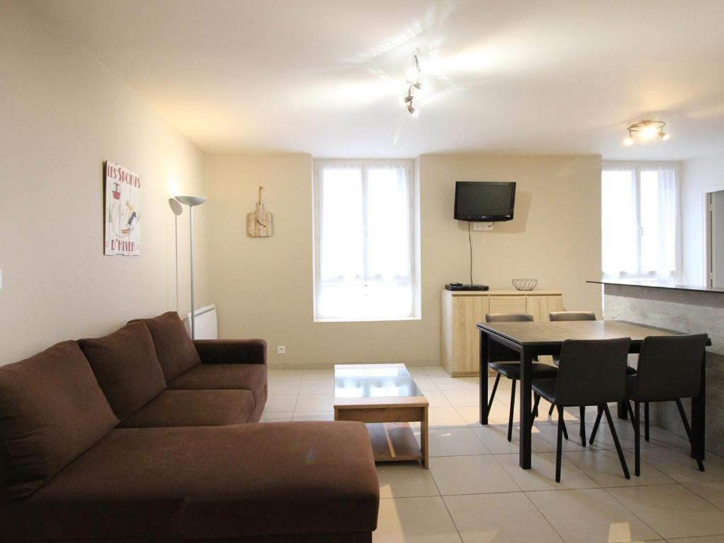 Appartement F3 avec WIFI, à 50m des Thermes, 6 couchages - FR-1-415-192 - 1