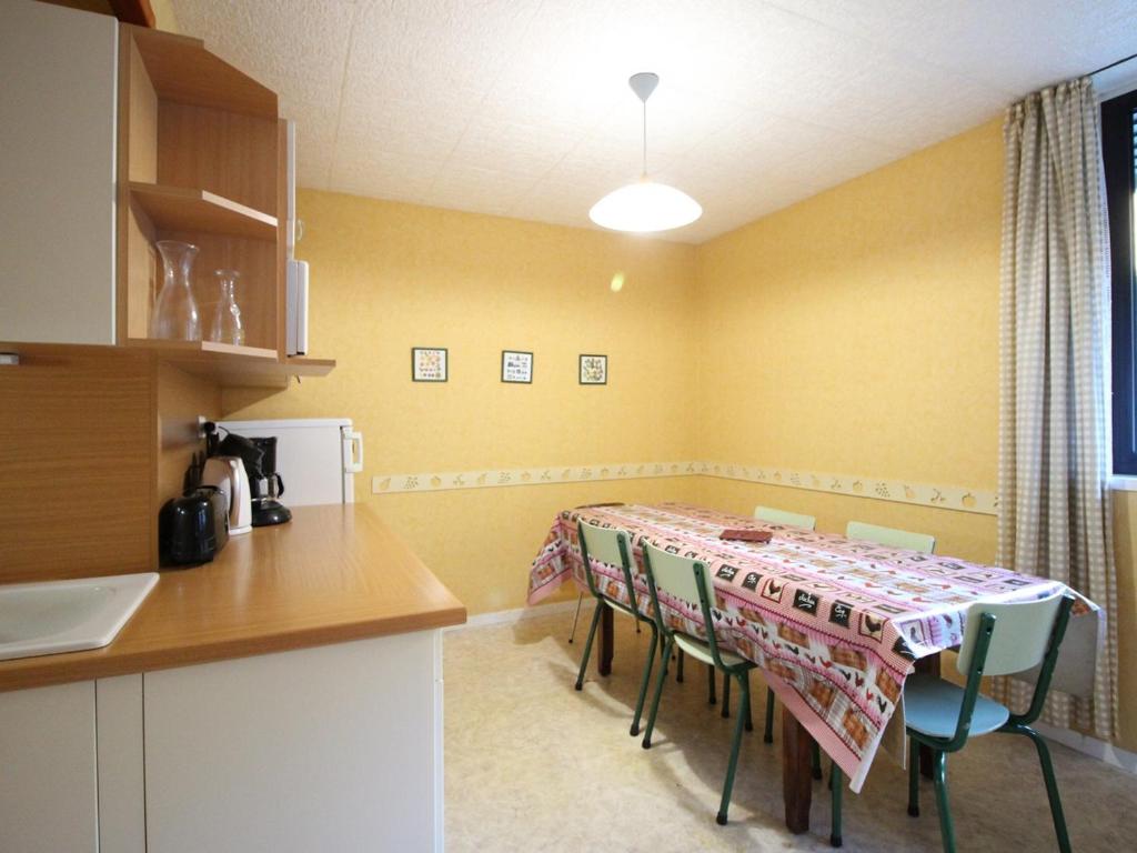 Bel appartement 90m² avec WIFI et parking, près du centre - FR-1-415-180 - 3
