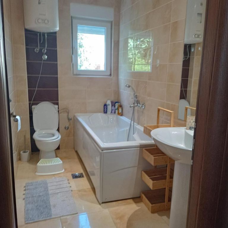 Beautiful Seaview Spacious two bedroom flat - 2