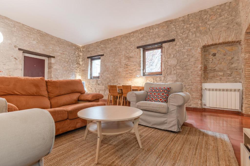 Flateli Cundaro 2 - 4