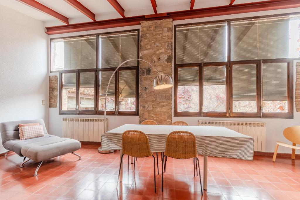Flateli Cundaro 3 - 3