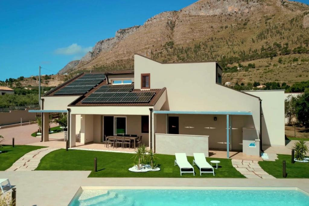 Villa Aversa by PosarelliVillas - 1