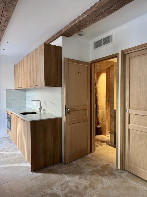 Magnifique appartement de 2pieces centre ville à 200m de la plage - 2