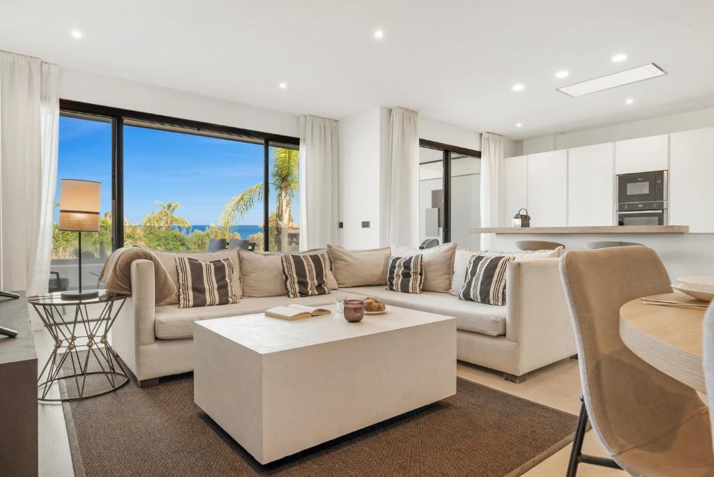 Luxury Mirador Resort Apartment - 1