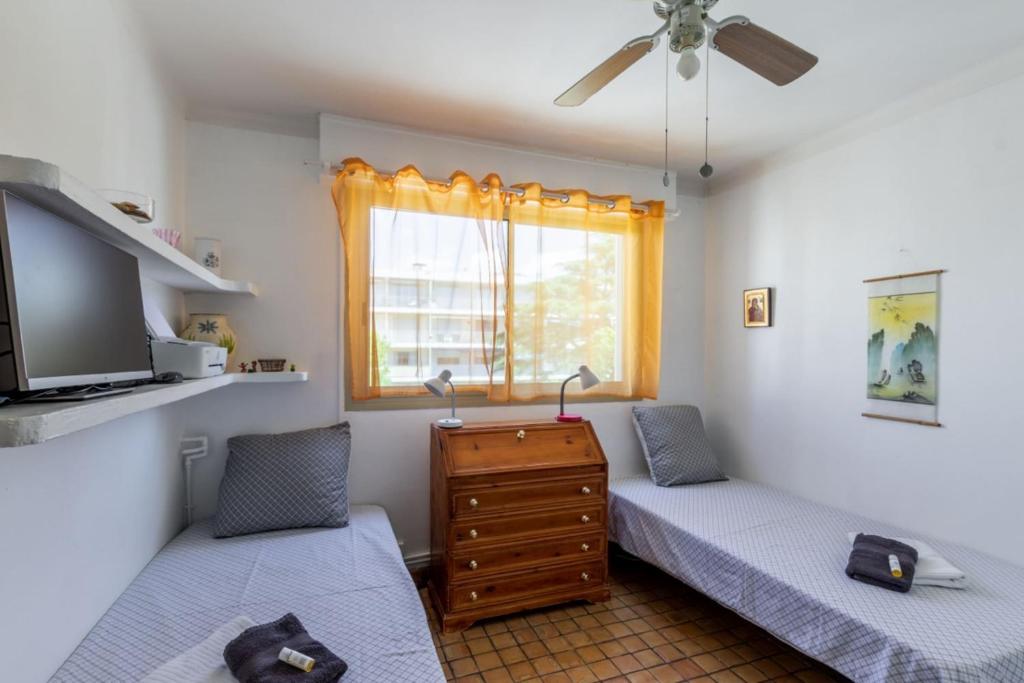 Bright 3 Apartment Near The Sea With Balcony - 4