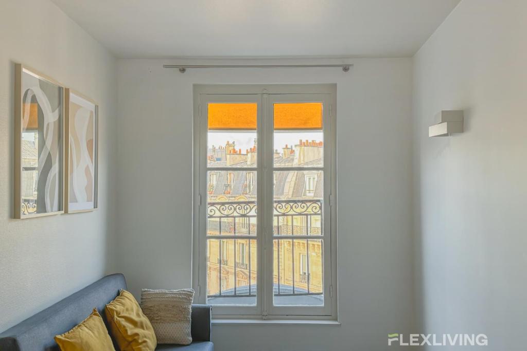 Beautiful 3-room apartment Paris 1st - 3