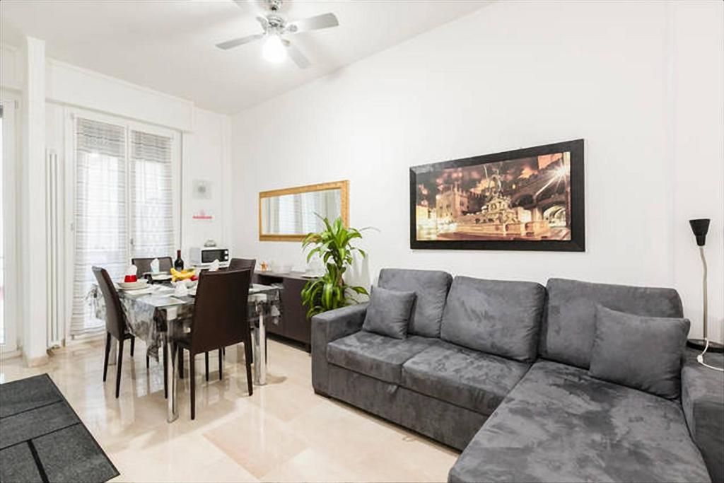 The Gateway, Boloňa