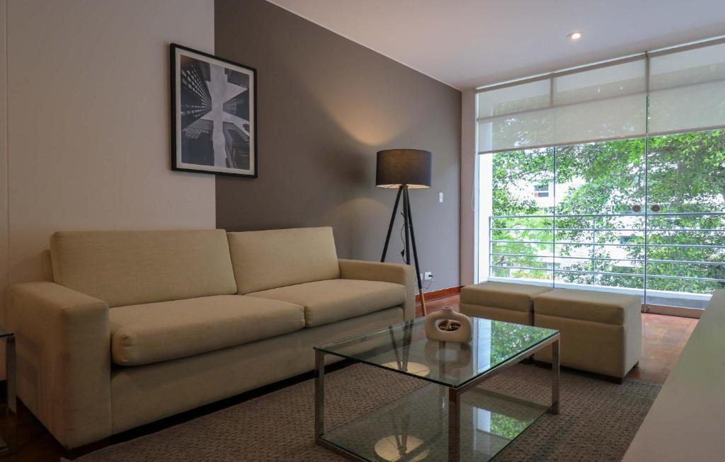 La Paz Stay 1BR w Balcony in Premium Miraflores by Wynwood House - 2