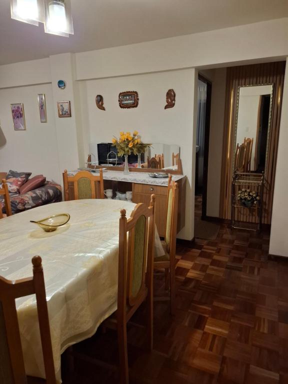 Departamento Los Pinos bloque 37 Piso1 - 2