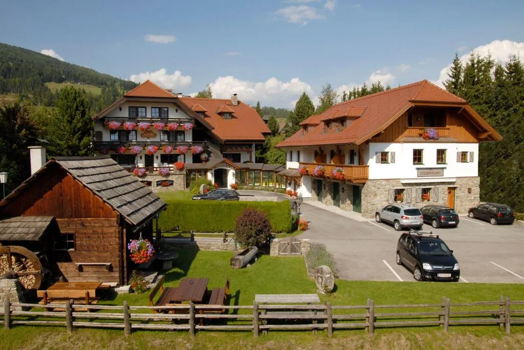 Hotel Stegmühlhof, hotel in Mauterndorf
