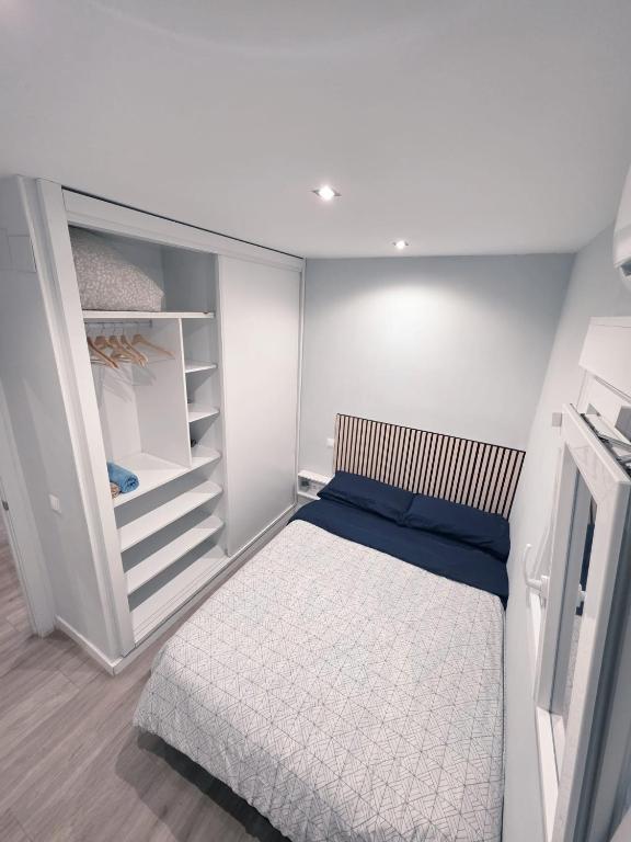 Habitación privada con baño compartido en Madrid
