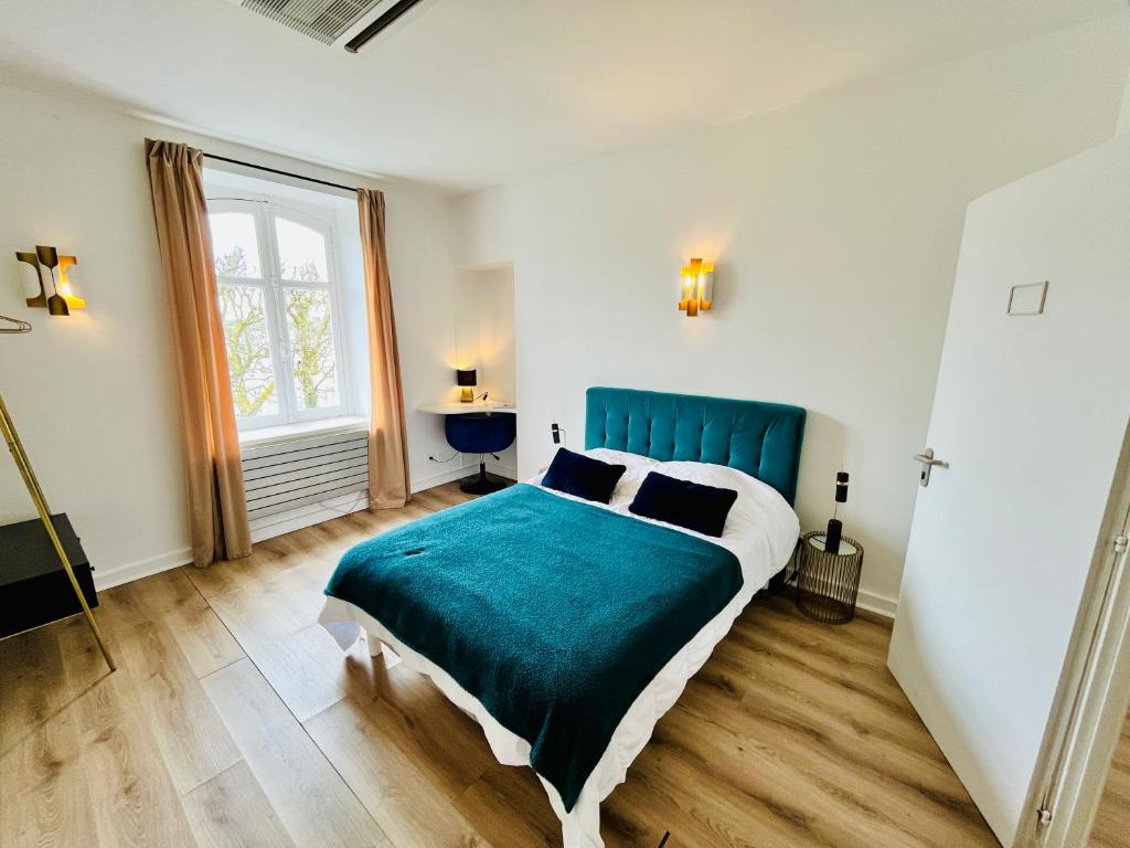 Inédit : appartements grandes capacités sur les quais de Blois - 23 pers - 5