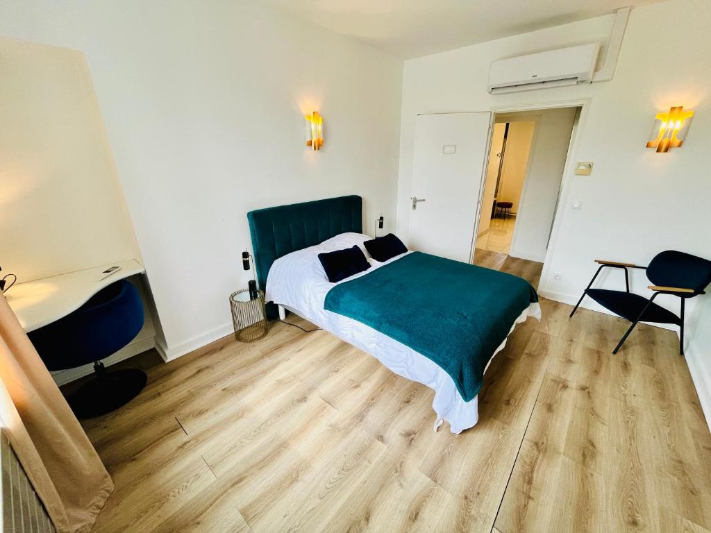 Inédit : appartements grandes capacités sur les quais de Blois - 23 pers - 4