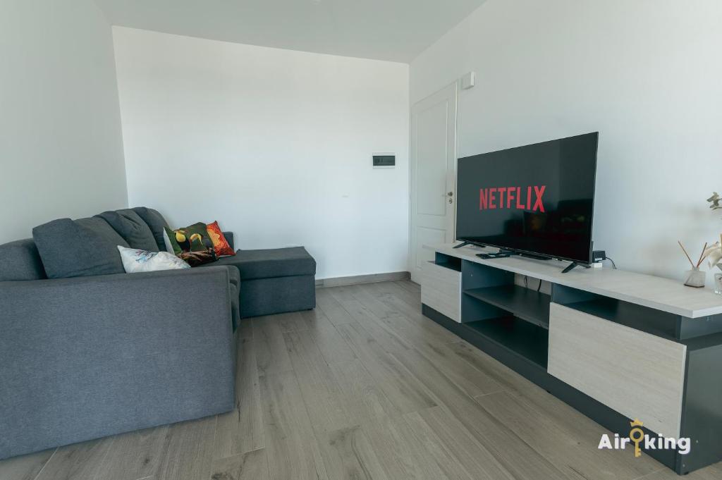 Amplio Apart con Cochera - 4