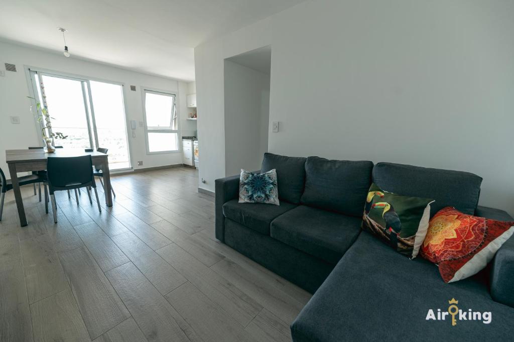 Amplio Apart con Cochera - 5