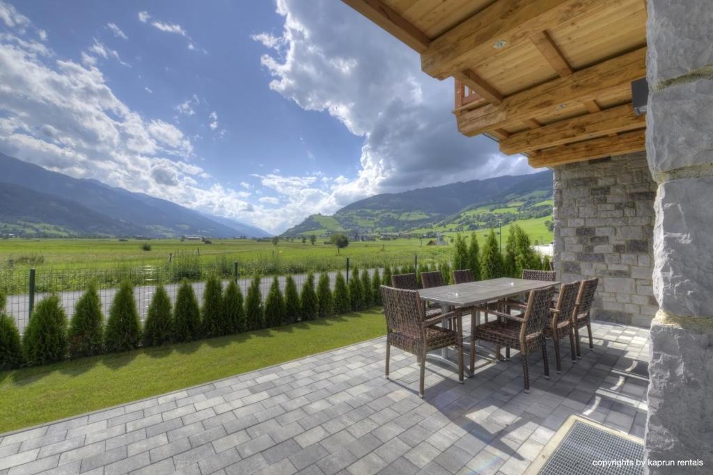 Deer & Dear Luxury Chalet - 2