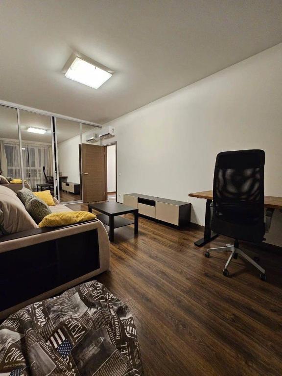 Comfortable house with furniture and kitchen 23 - 5