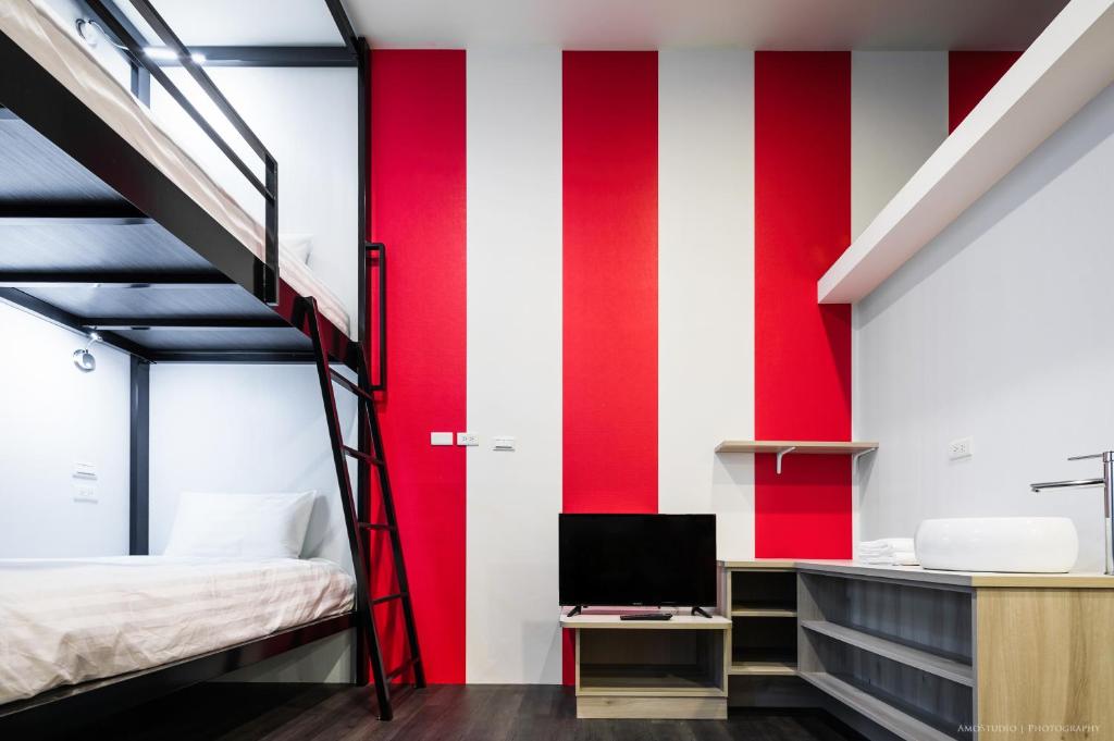 Taipei PLACE X Hotel Additional