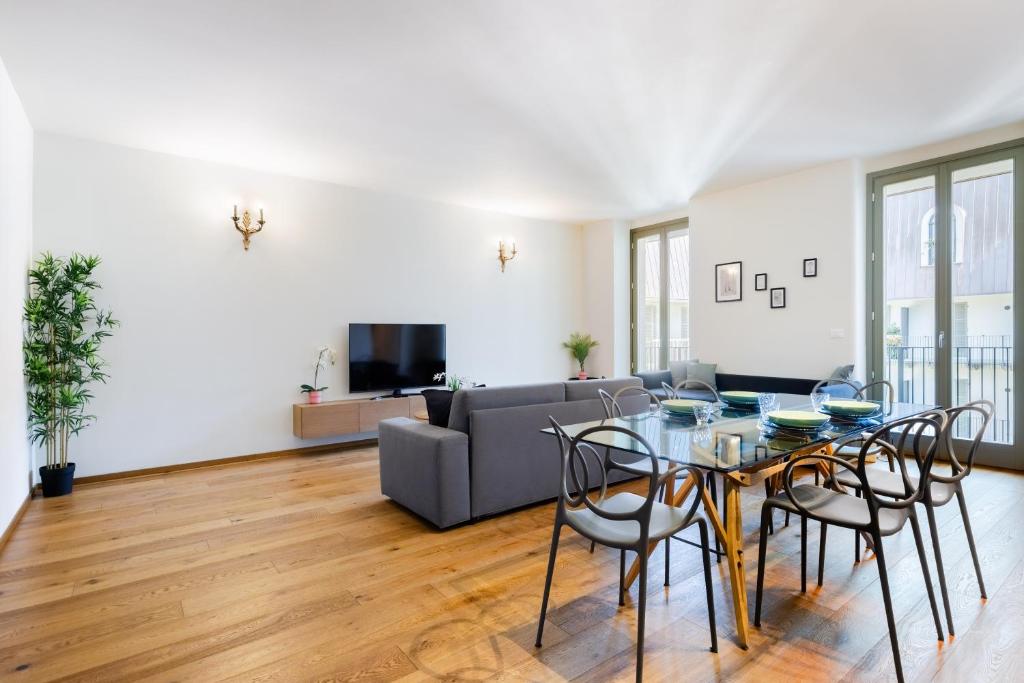 Hostdomus - Lagrange Luxury Apartment - 1