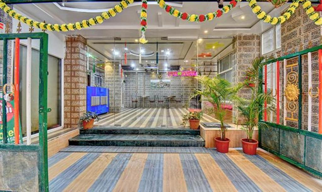 FabHotel SRH エントランス