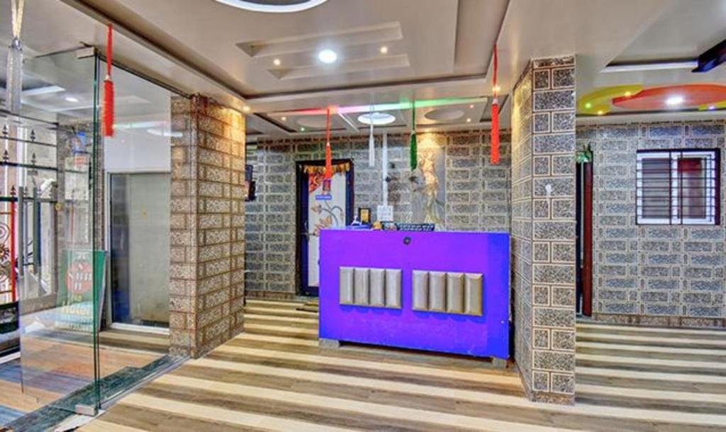 FabHotel SRH フロント・ロビー