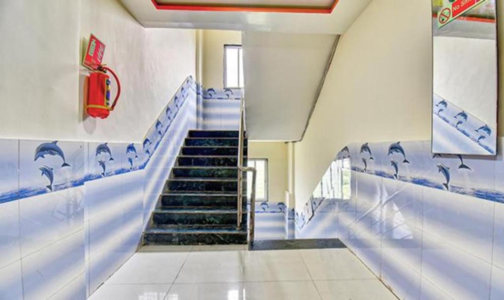 フロント・ロビー