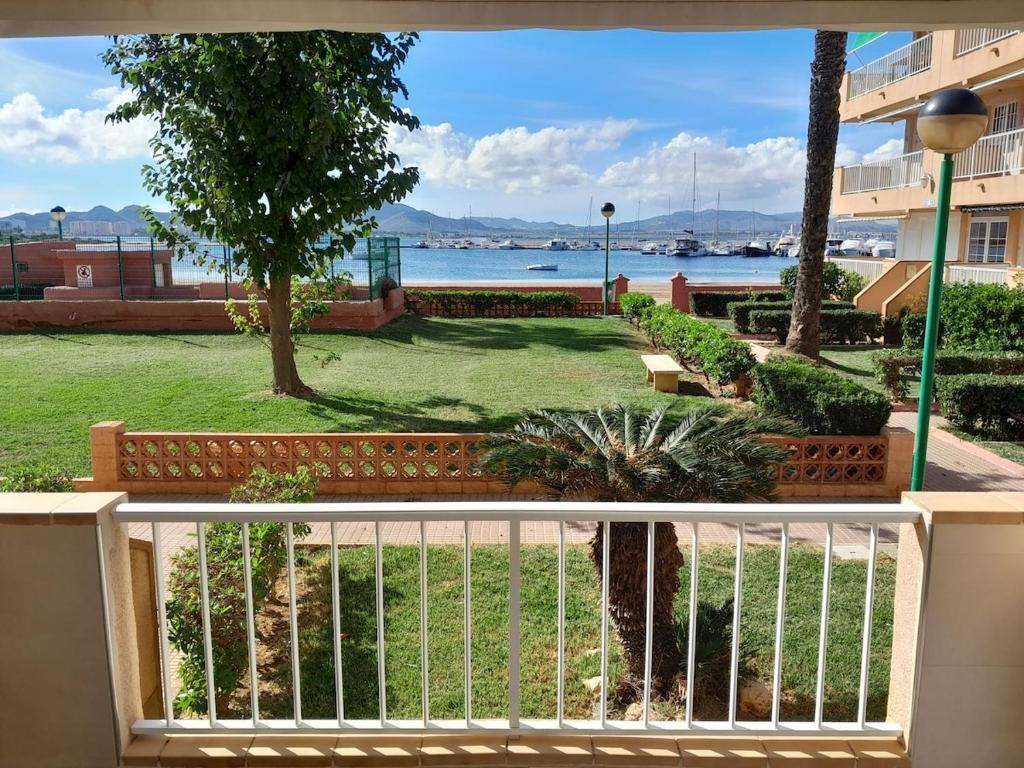 Bonito apartamento en Puerto Bello La Manga - 1