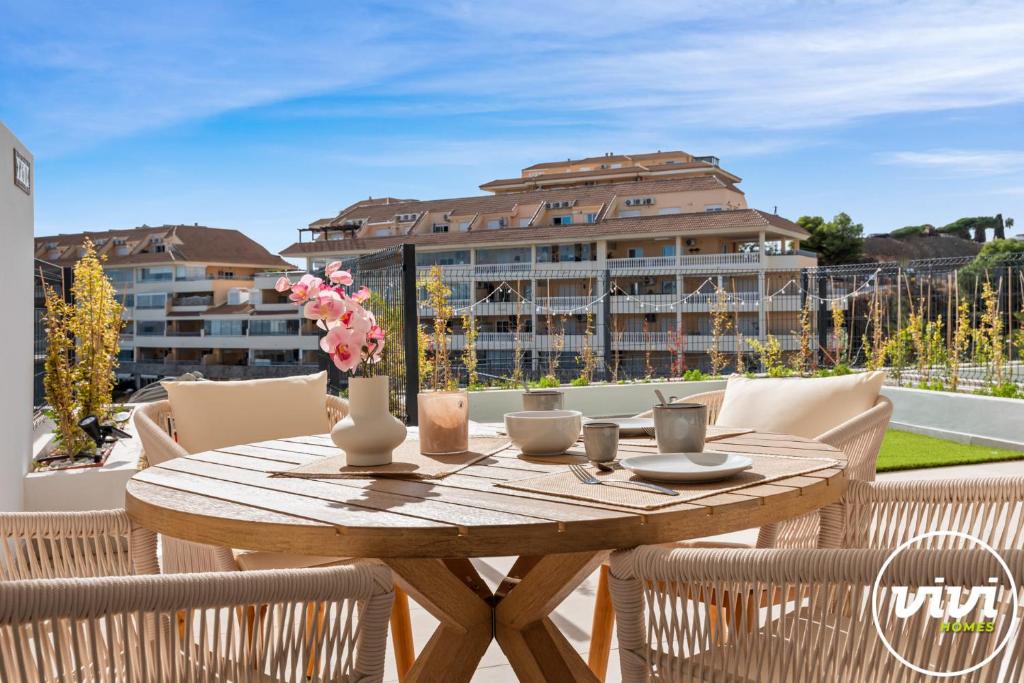 ViVi Homes - Bay Residence - pool - gym - big terrace - 1
