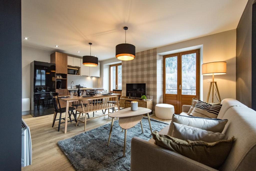 Les 2 Lodges 2 appart 6 pers chacun ski 3 Vallées & vélo - 4
