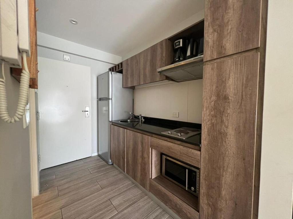 Modern and Warm Apartment - 4