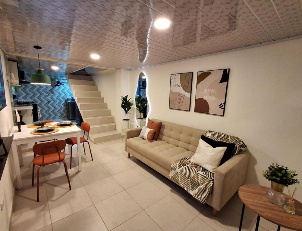 Duplex cerca aeropuerto-cama Queen-Self check in - 1