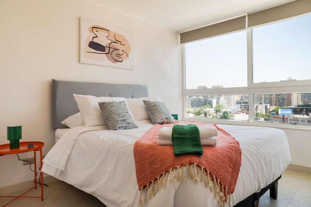 Cozy 2BR Escape for Three in Vibrant Nunoa - 1