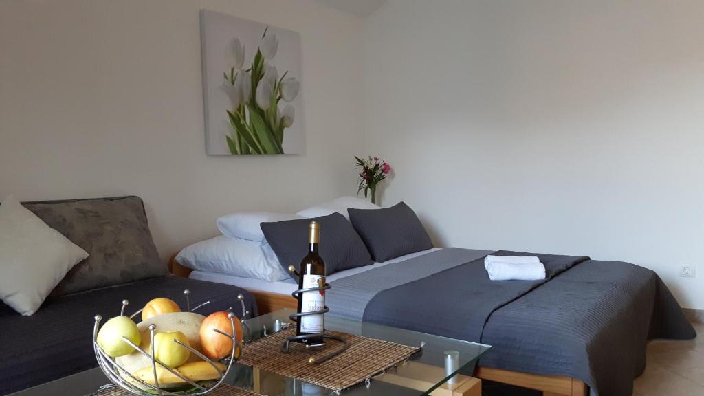 One-Bedroom Apartment with Balcony and Sea View