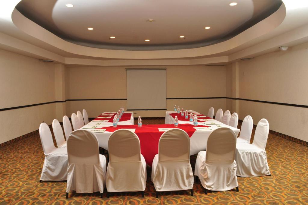 Holiday Inn Tijuana Zona Rio by IHG - 3