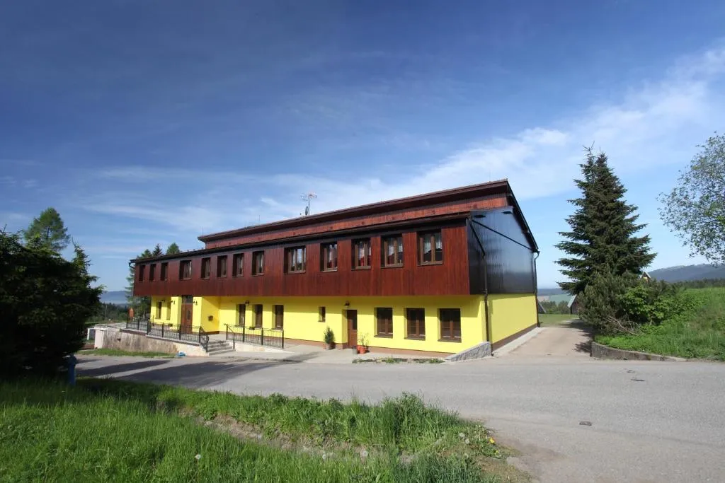Penzion PANORAMA Janovičky，位于布劳莫夫的酒店