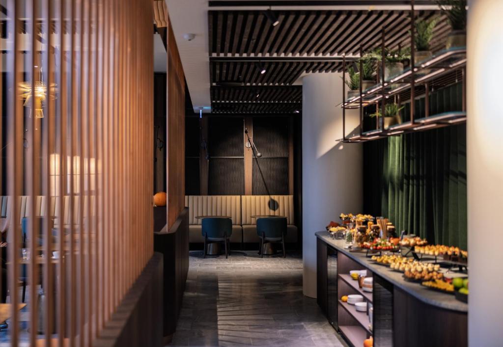 Bar/lounge