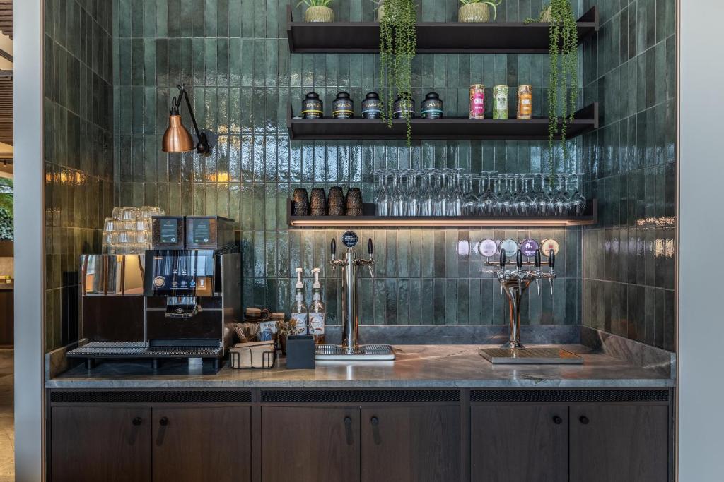 Bar/lounge