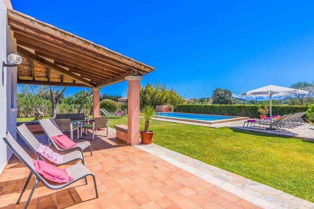 Villa Patricia Impressive garden to enjoy with the family by Renthousing - 4