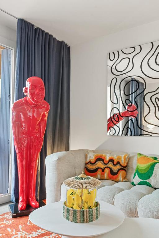 Luxe Flat St Tropez - By Maisons de Charloc Homes - 4